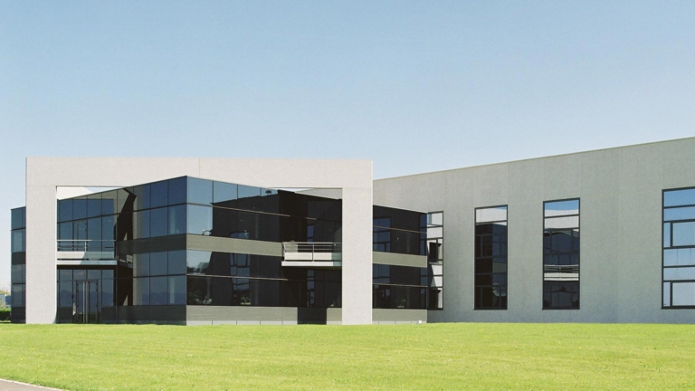 SAF à Hésingue, un bâtiment industriel au service du luxe