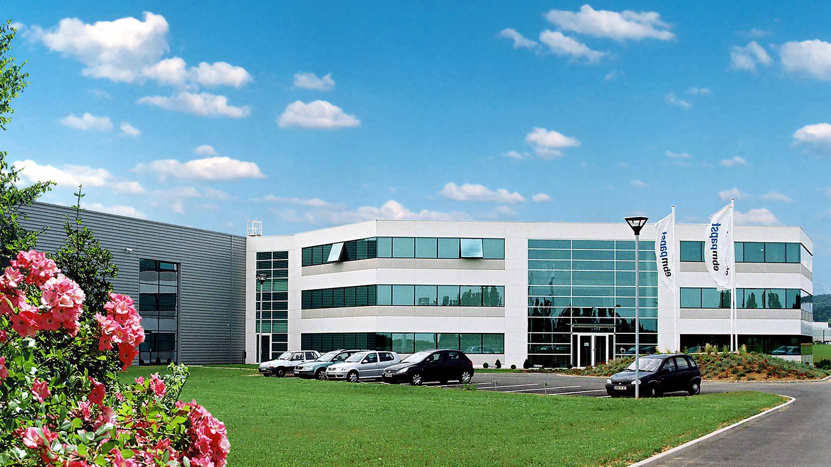 GA Smart Building entreprise de contruction France a réalisé un ensemble immobilier industriel pour EBM Papst à Obernai.