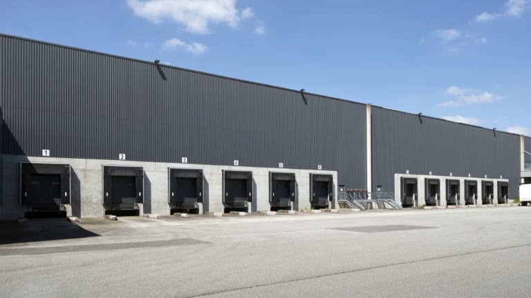 Logistics platform in Saint-Méen in Brittany, under commercialisation