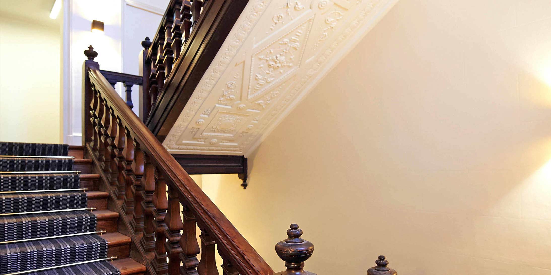 Renovation Cambaceres Paris Escalier Ga Smart Building 2188