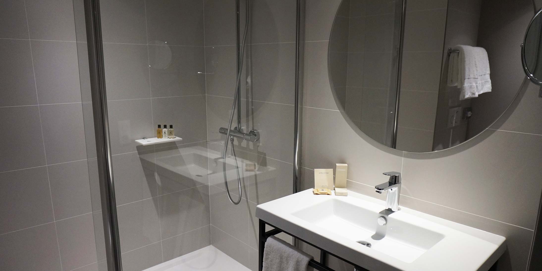 GA a réalisé la rénovation l'hôtel Auteuil Tour Eiffel à Paris : une référence en rénovation d’hôtellerie haut de gamme pour GA Smart Building.