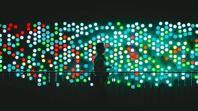 A Saint-Etienne la biennale Internationale du Design 2017 consacrée aux mutations du travail imagine l'avenir des espaces de travail.