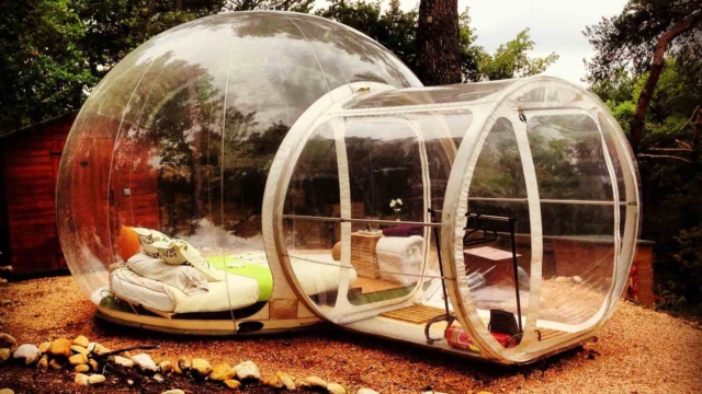 Quelle sera votre prochaine destination ? L'hôtel de demain. Avec Usbek&Rica, découvrez le concept des hôtels-destinations et les tendances pour l'avenir.