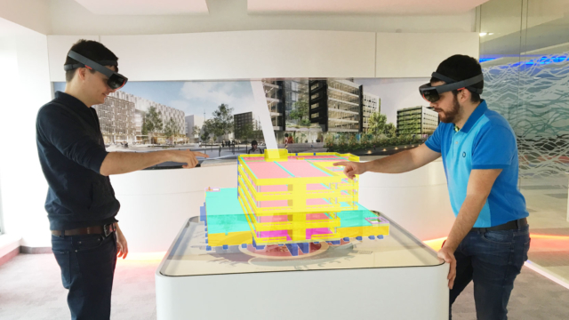 La révolution digitale débarque sur les chantiers. Le digital révolutionne le secteur de la construction avec la maquette 3D BIM, des objets connectés et la réalité augmentée.